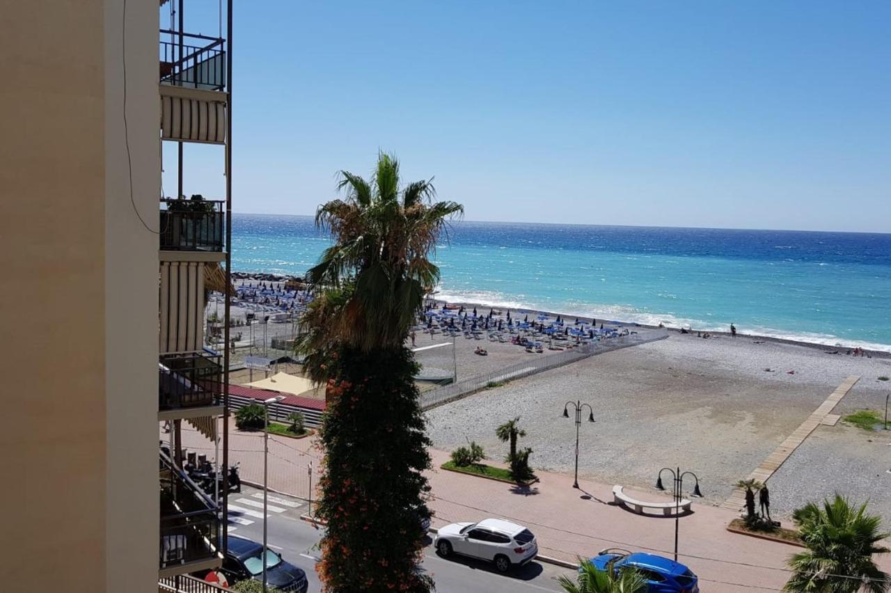 Casalmare Sabina Apartment Ventimiglia Luaran gambar