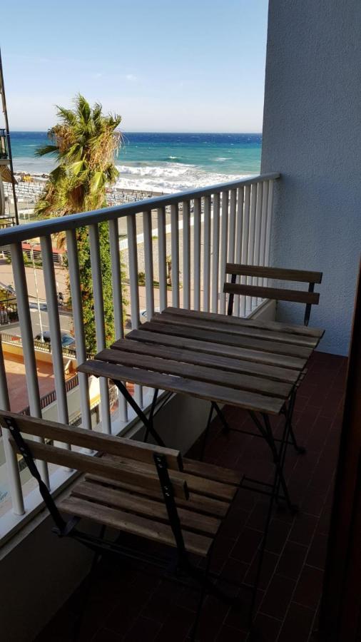 Casalmare Sabina Apartment Ventimiglia Luaran gambar
